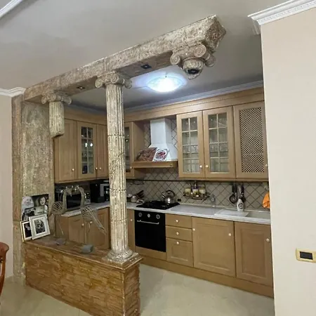 Luxury Center 公寓 地拉那