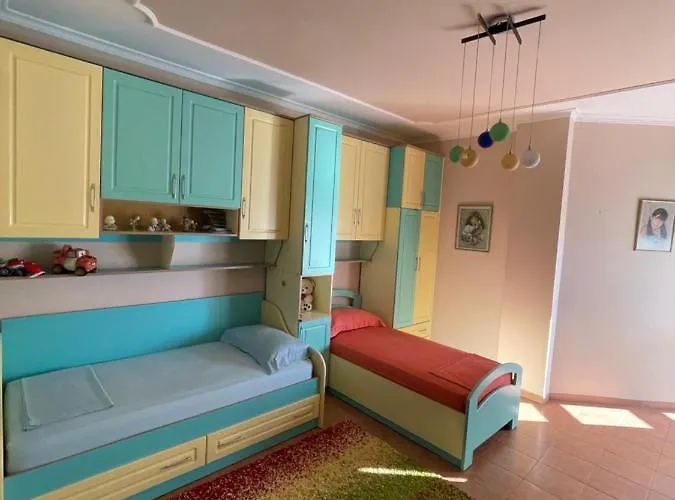 Luxury Center شقة *